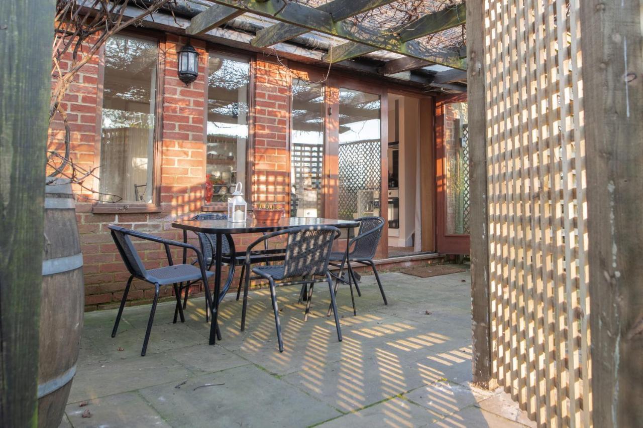 Terlingham Lane Cottage Hawkinge Екстериор снимка